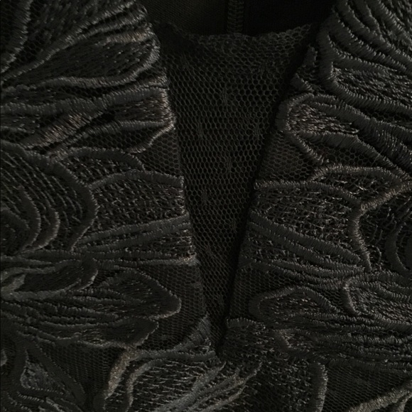 BETSEY JOHNSON Fitted Navy Lace Dress Sz 4 NWT - Picture 2 of 6